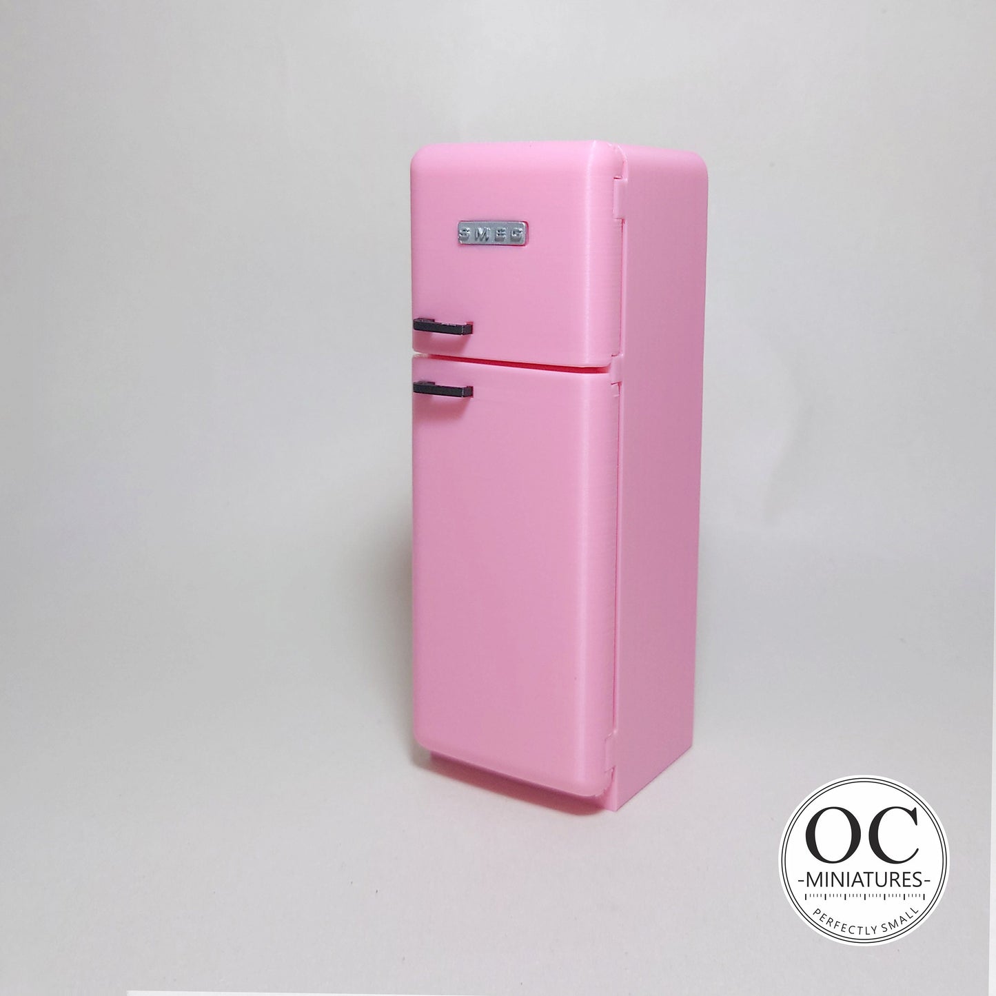 1:12 Scale Model Dollhouse Refridgerator Fridge - 1950s Kitchen